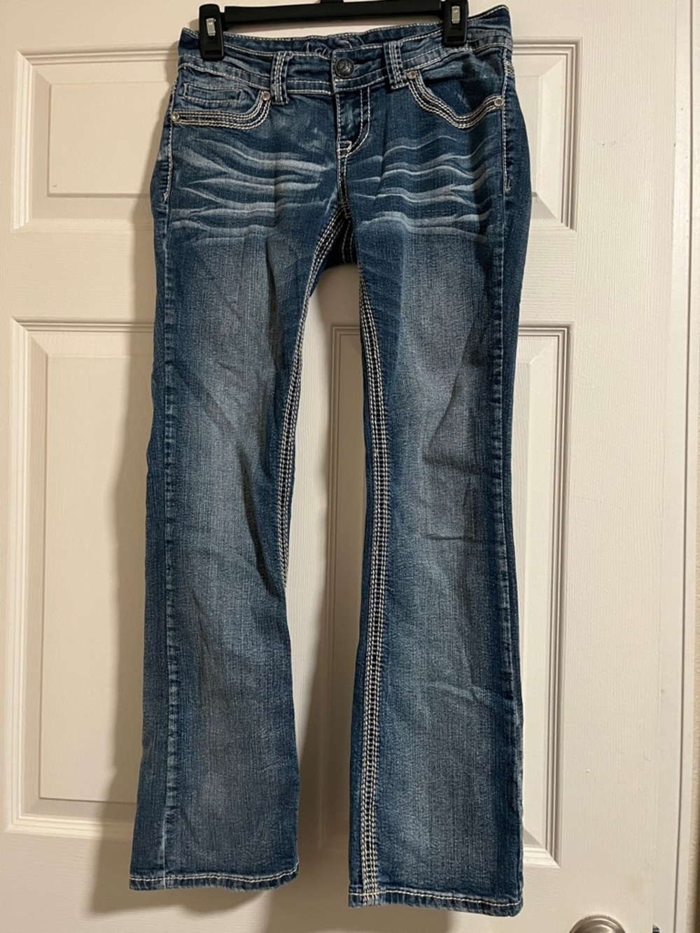 Ariya Women's Faded Blue Wide Leg Jeans